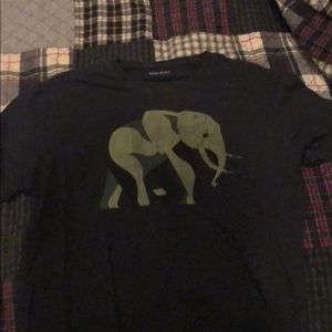 Banana Republic T-Shirt